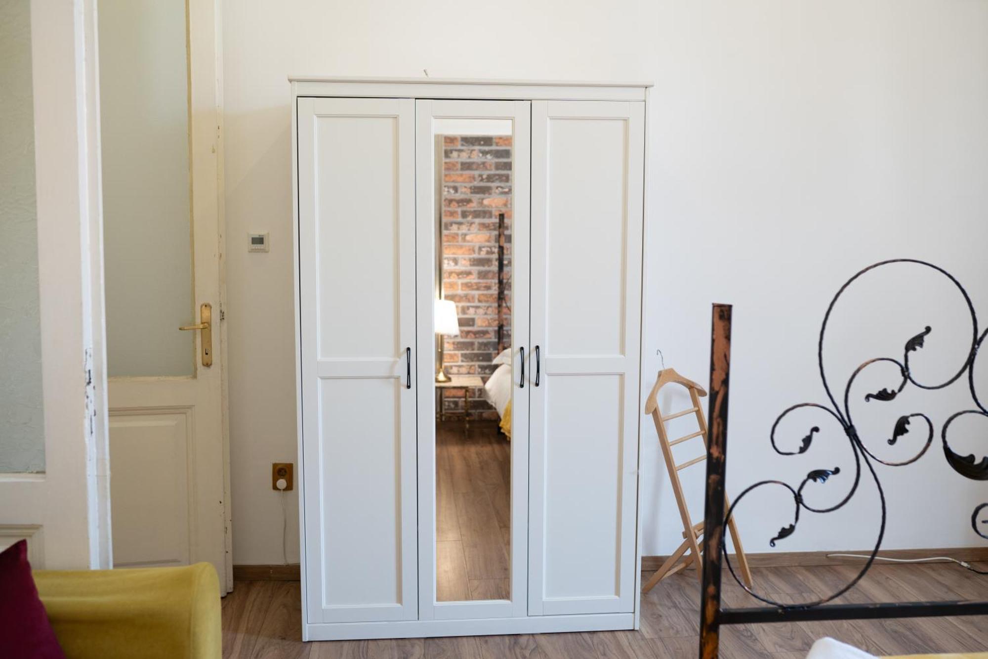 Cozy Spacious 5 Star Accommodation In The Heart Of Historic Center Cluj-Napoca Ngoại thất bức ảnh
